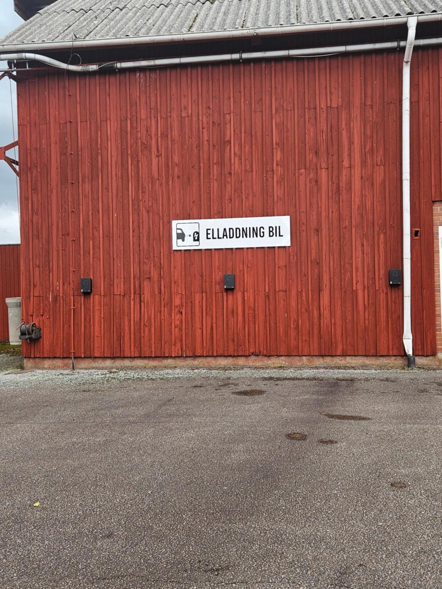 Oernsro Boende Och Staellplatser Skara Exterior foto