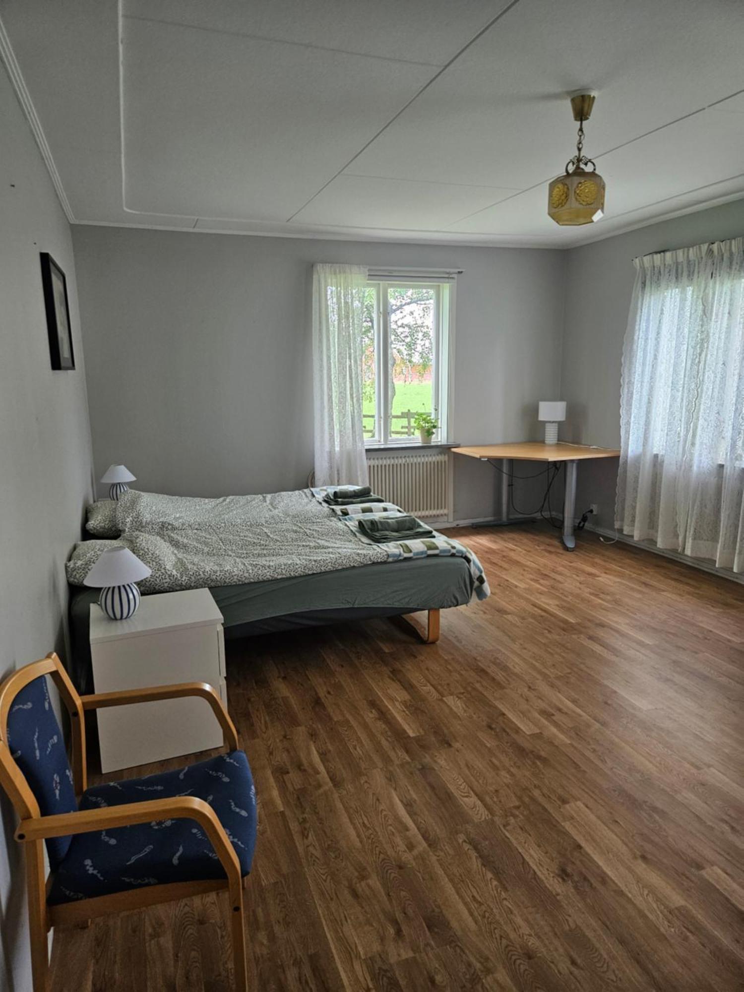 Oernsro Boende Och Staellplatser Skara Habitación foto